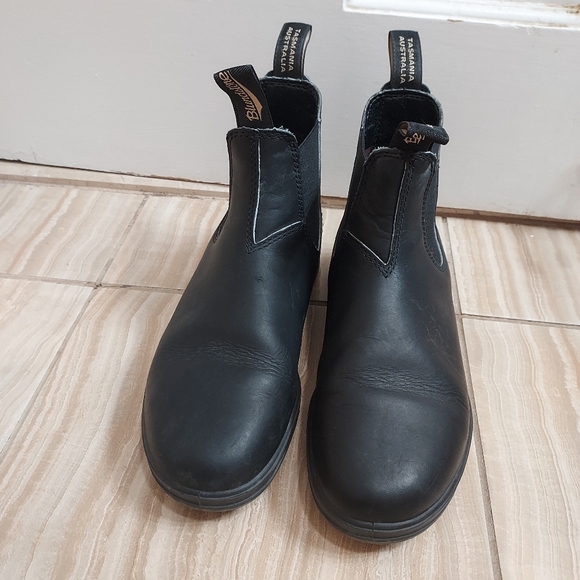Blundstone Black Chelsea Boot - Picture 4 of 9